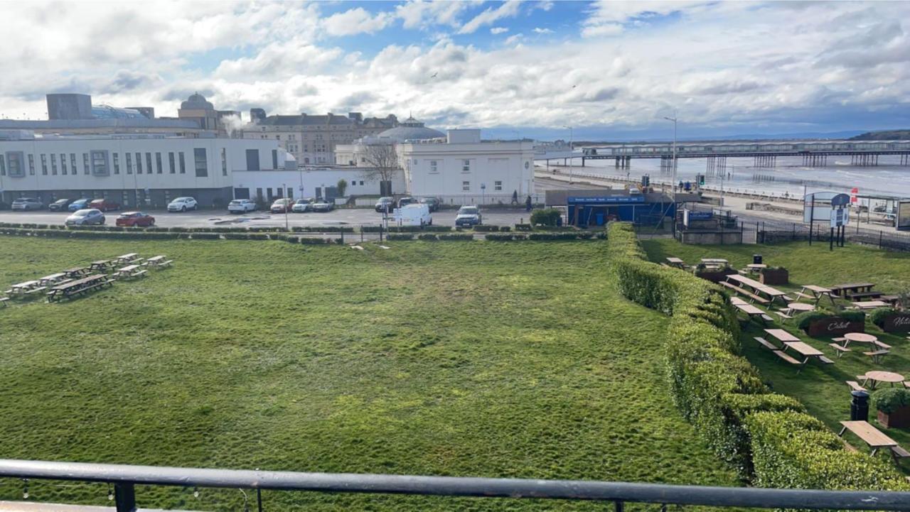 Royal Grosvenor Hotel Уестън сюпър Меър Екстериор снимка